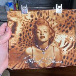 Marilyn Monroe handbag with attachable strap